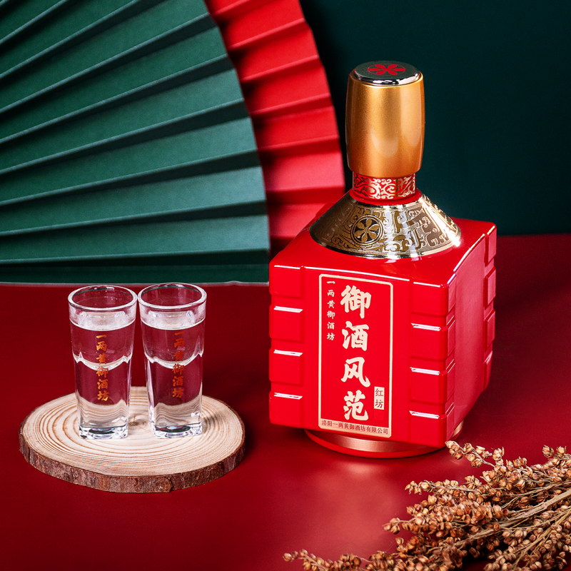 小酒杯大智慧，小酒杯的品飲哲理